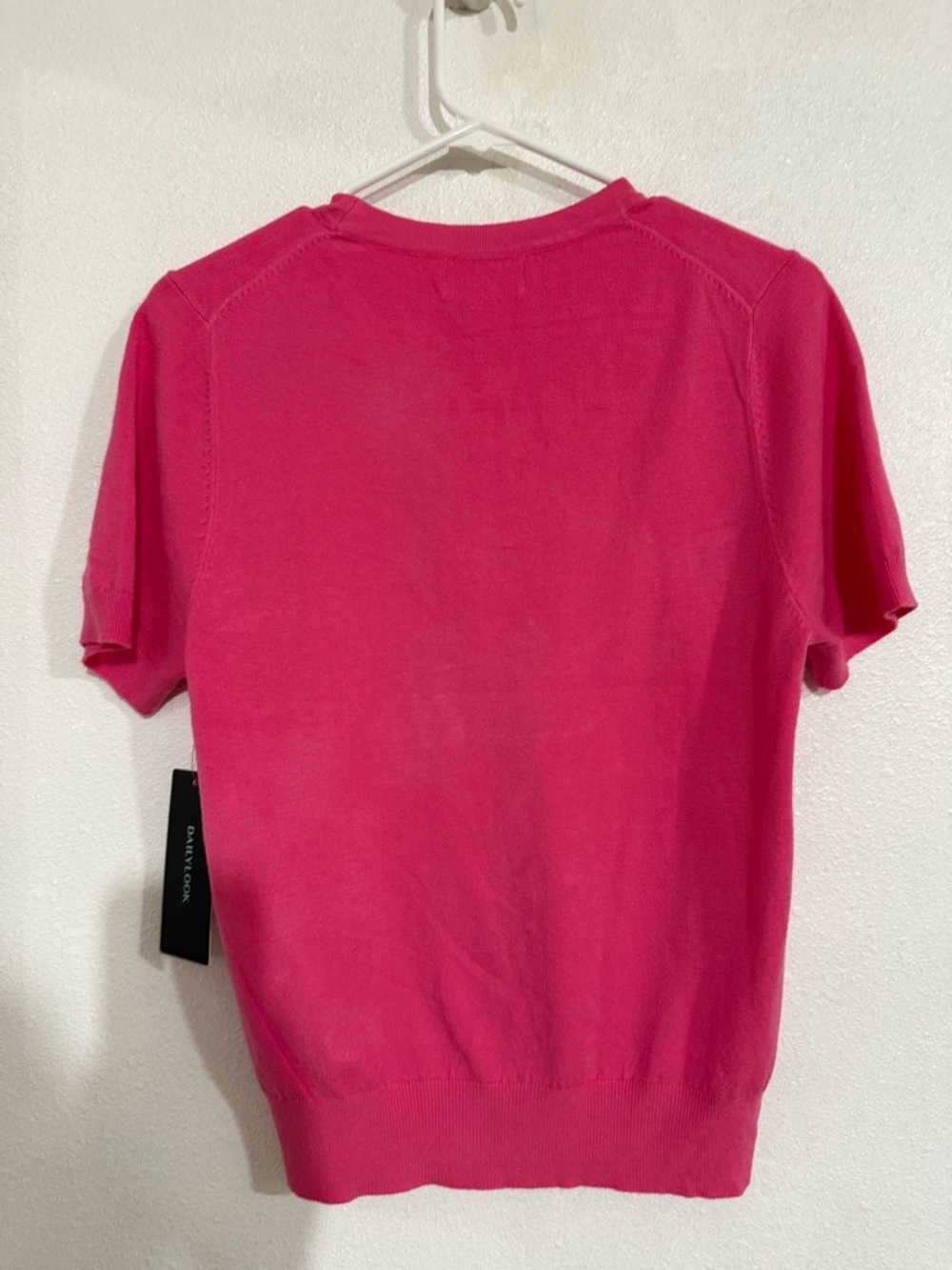 Korye Hot Pink Short Sleeve Knit Top - Picture 4 of 5